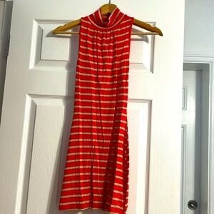 Extremely sexy dress tight on the body shape but very light and comfy